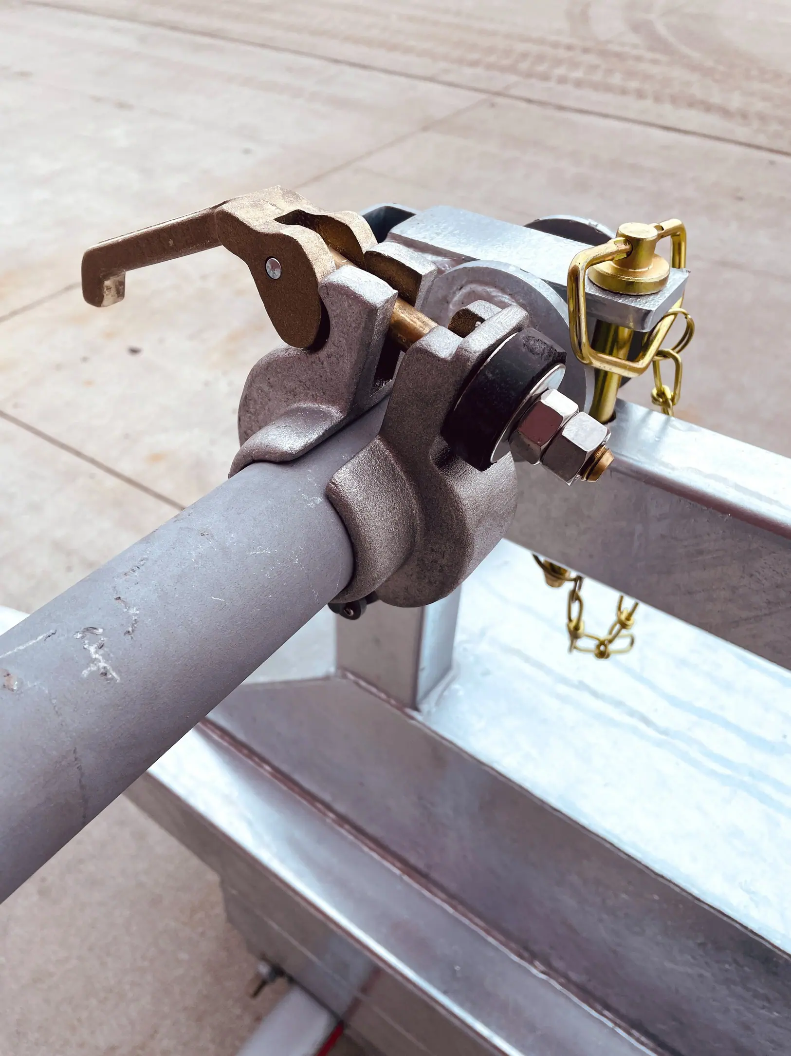 Manual Self-Loading Reel Trailer - Sauber Mfg. Co.